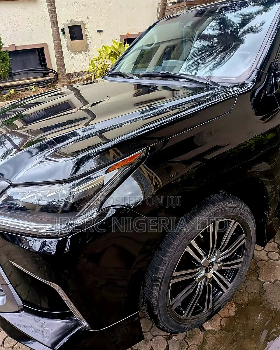 Lexus LX 2019 Black