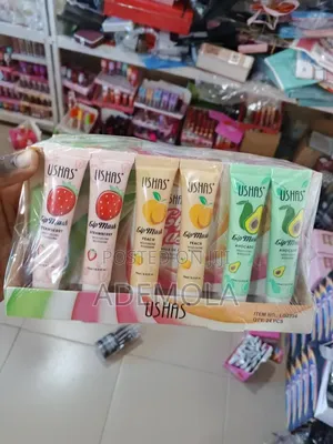 Usha Lip Mask