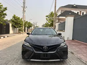 Toyota Camry XSE V6 FWD (3.5L 6cyl 8AM) 2018 Black