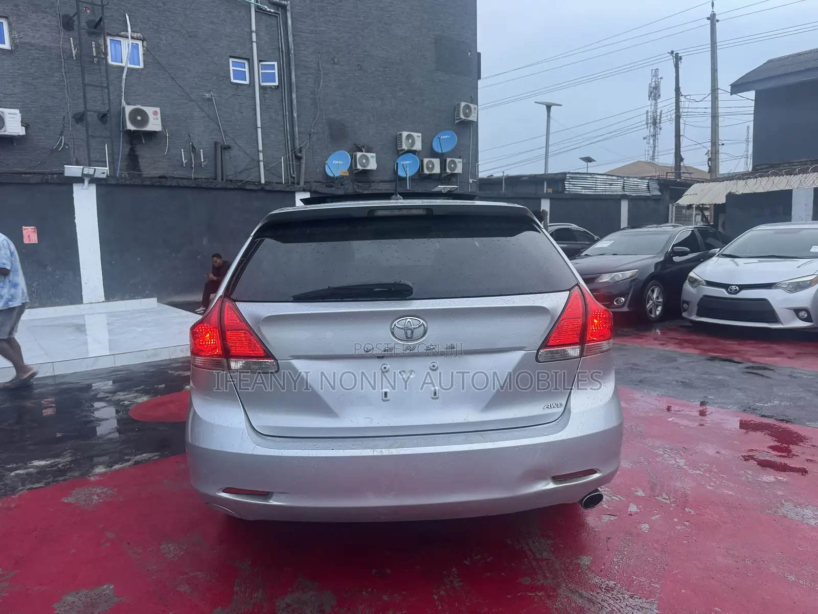 Toyota Venza LE 2011 Silver