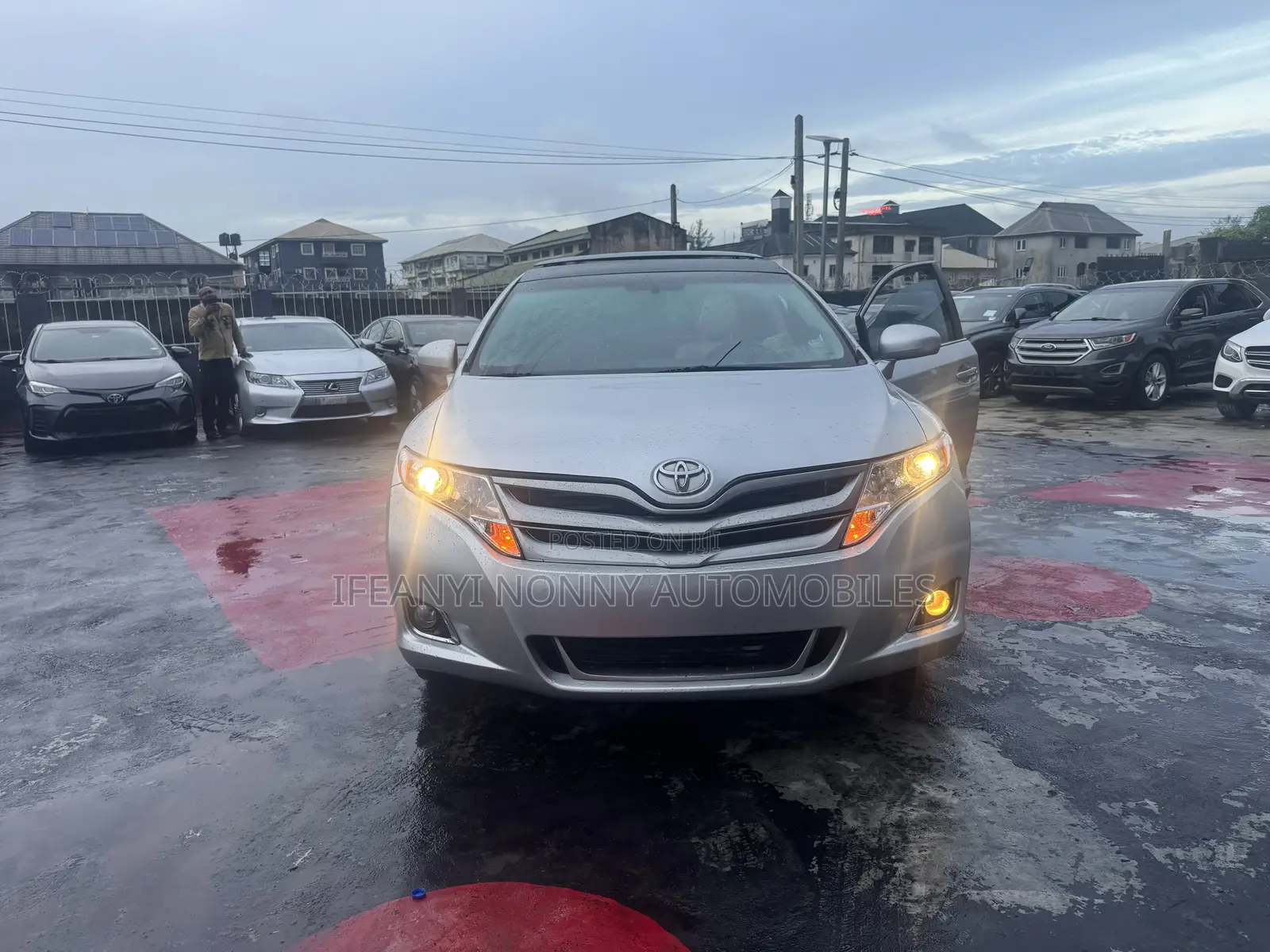 Toyota Venza LE 2011 Silver