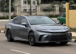 Toyota Camry XSE 2025 Gray
