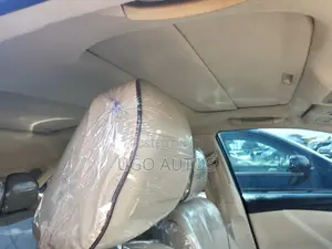 Toyota Venza AWD 2010 Gold