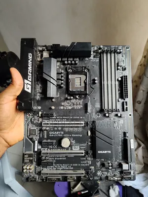 Gigabyte GA-Z170X-Ultra Gaming Motherboard (LGA 1151 / DDR4)