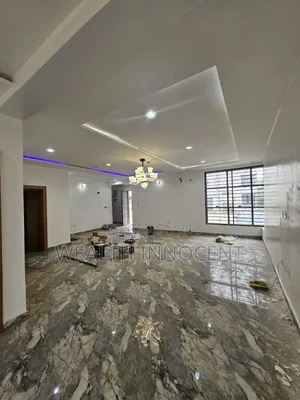 6bdrm Duplex in Zone B for rent