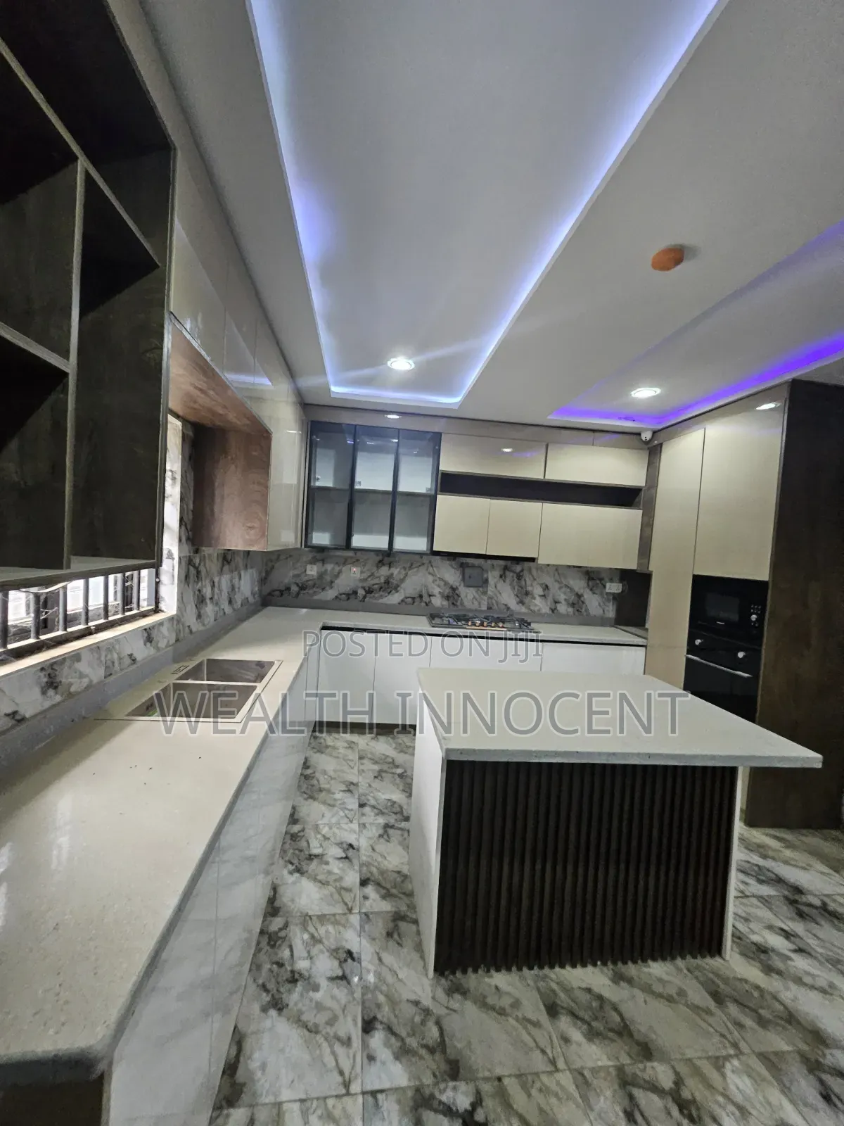6bdrm Duplex in Zone B for rent