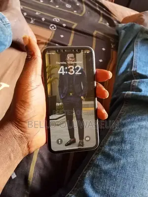 Apple iPhone 11 64 GB Bronze