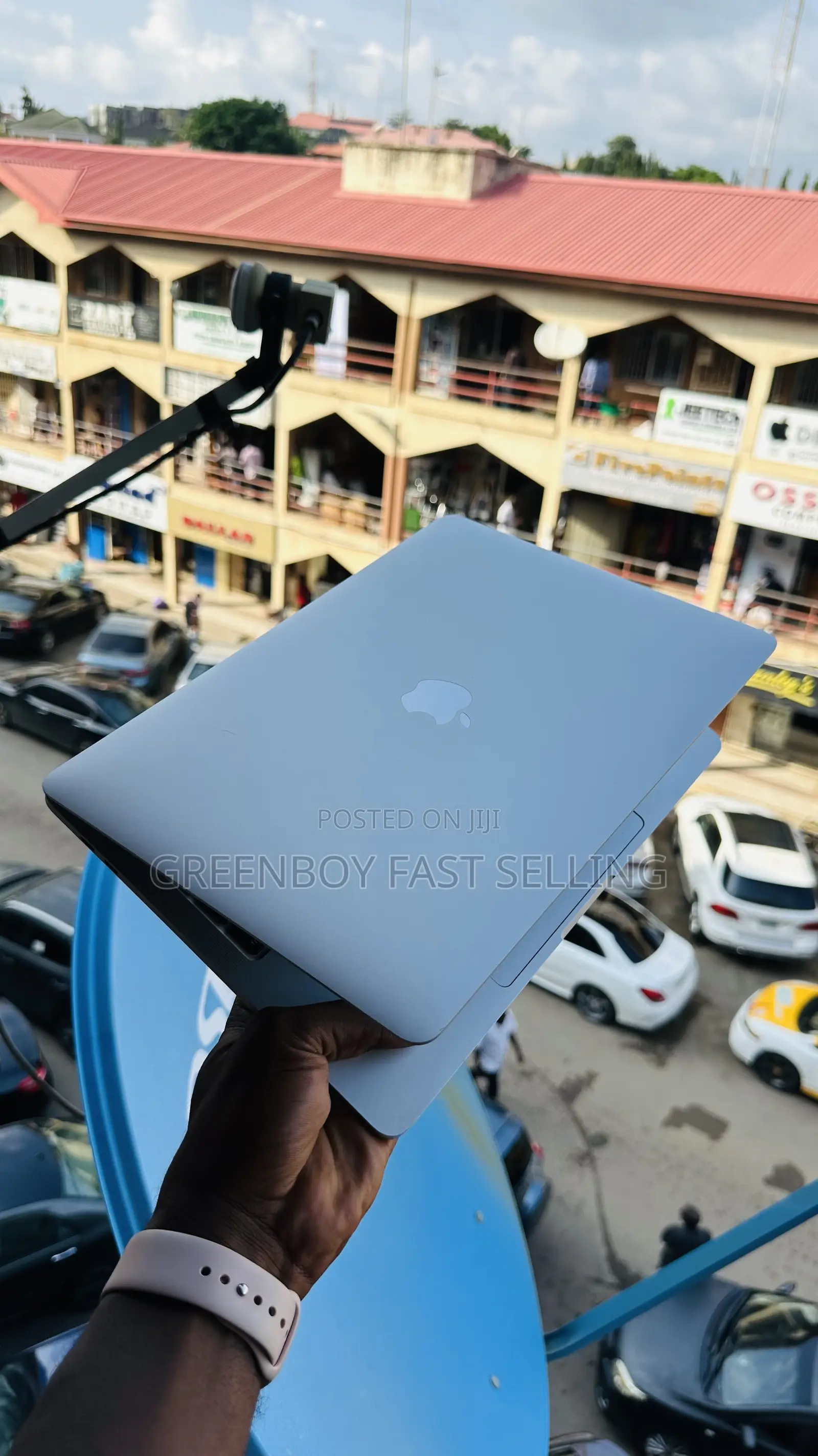 Laptop Apple MacBook Pro 2020 16GB Intel Core i7 SSD 256GB