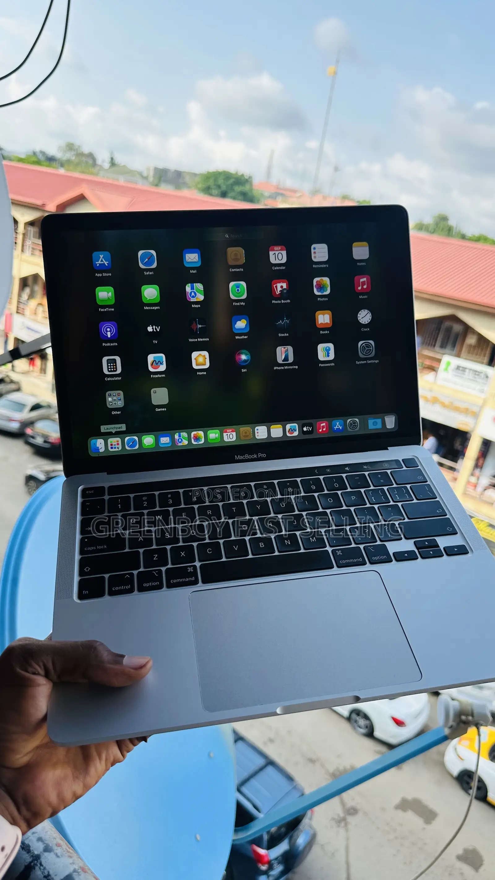 Laptop Apple MacBook Pro 2020 16GB Intel Core i7 SSD 256GB