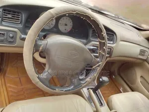 Nissan Altima GLE 2000 White