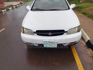 Nissan Altima GLE 2000 White