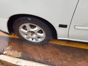 Nissan Altima GLE 2000 White
