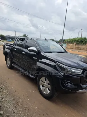 Toyota Hilux 2018 Black