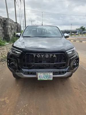 Toyota Hilux 2018 Black
