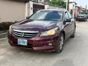 Honda Accord 2011 Burgundy