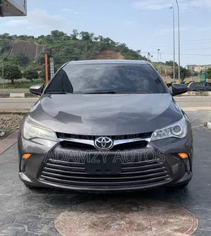 Toyota Camry 2017 Gray