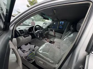 Toyota Highlander 2013 Silver
