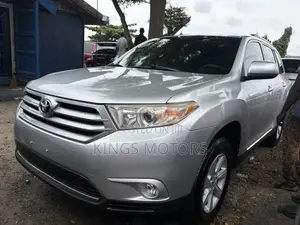 Toyota Highlander 2013 Silver