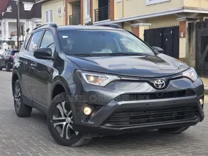 Toyota RAV4 2017 Gray