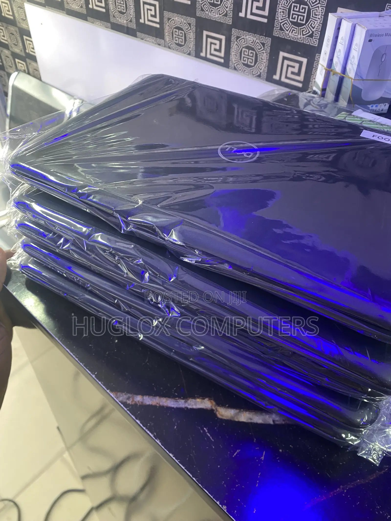 Laptop Dell Latitude 3190 4GB Intel SSD 72GB