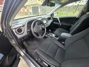 Toyota RAV4 2017 Gray