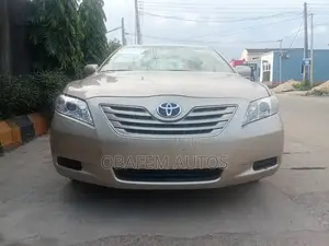 Toyota Camry 2008 Gold