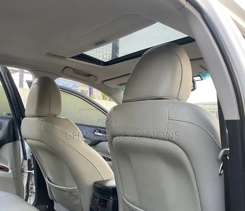 Lexus IS 2009 White