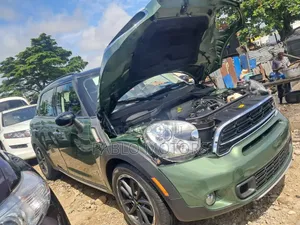 Mini Cooper 2016 Green