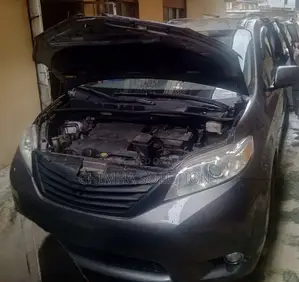 Toyota Sienna 2013 Gray