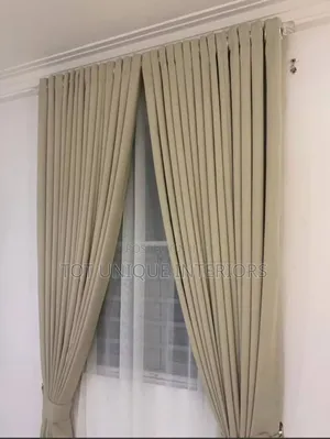 High Quality Curtain Well Tailored