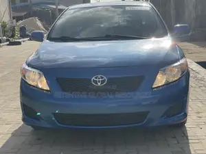 Toyota Corolla LE 4dr Sedan (1.8L 4cyl 4A) 2010 Blue