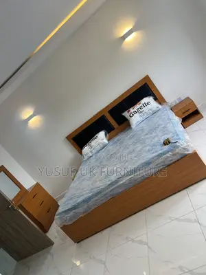 Padded Bed With Extension 6/6