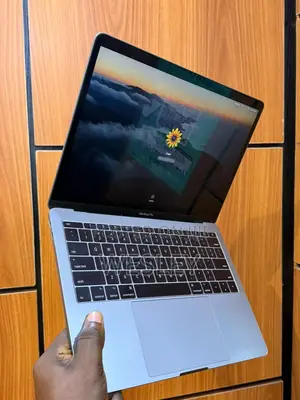 Laptop Apple MacBook Pro 2017 8GB Intel Core i5 SSD 128GB