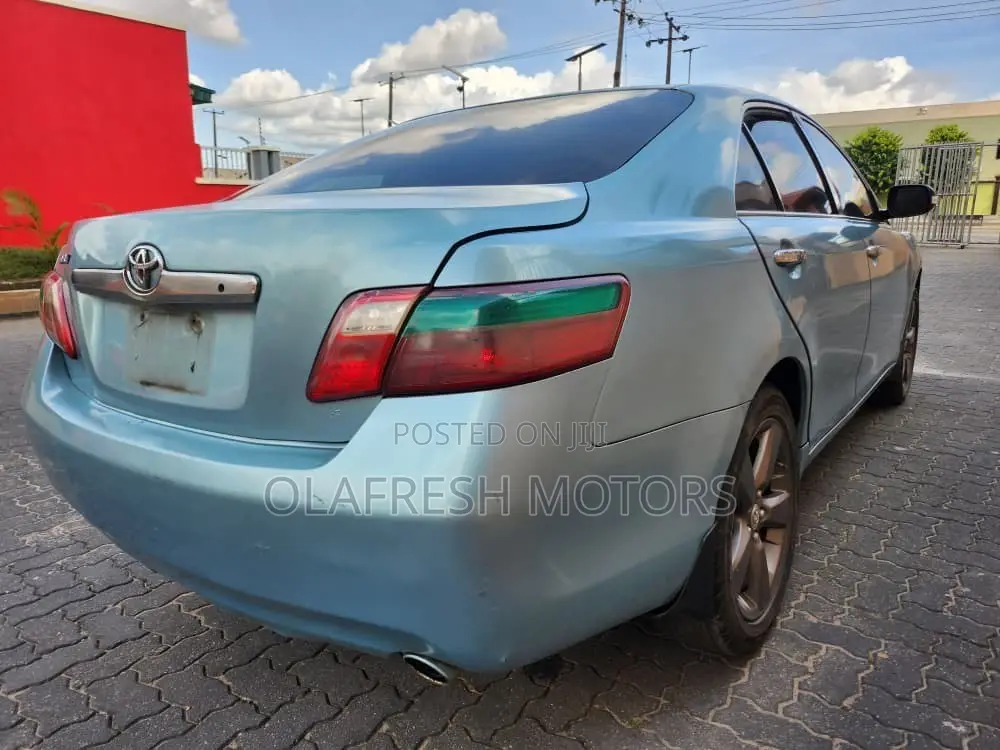Toyota Camry 2008 Blue