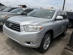 Toyota Highlander 2010 Silver