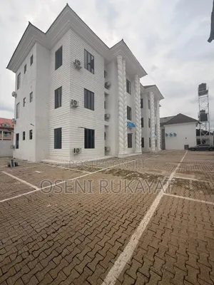 3bdrm Block of Flats in Mabushi for rent