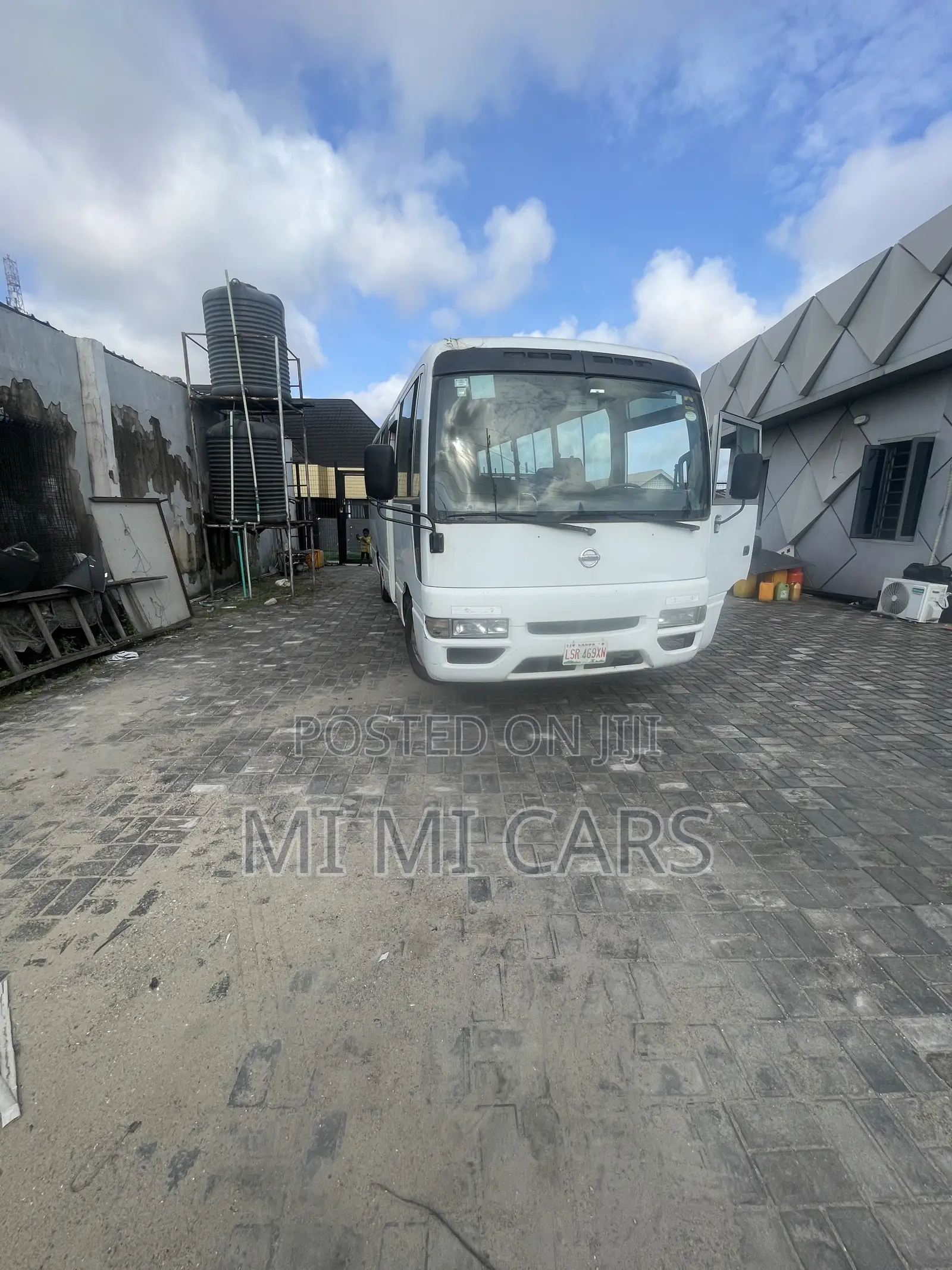 Nissan Civilian 2013 White
