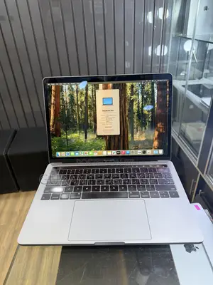 Laptop Apple MacBook Pro 2019 16GB Intel Core i7 SSD 512GB