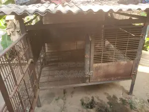 Movable Solid Iron Dog Cage for Give Away Price