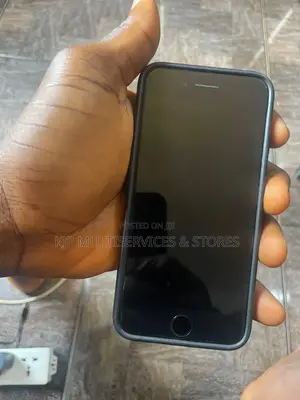 Apple iPhone 7 32 GB Black