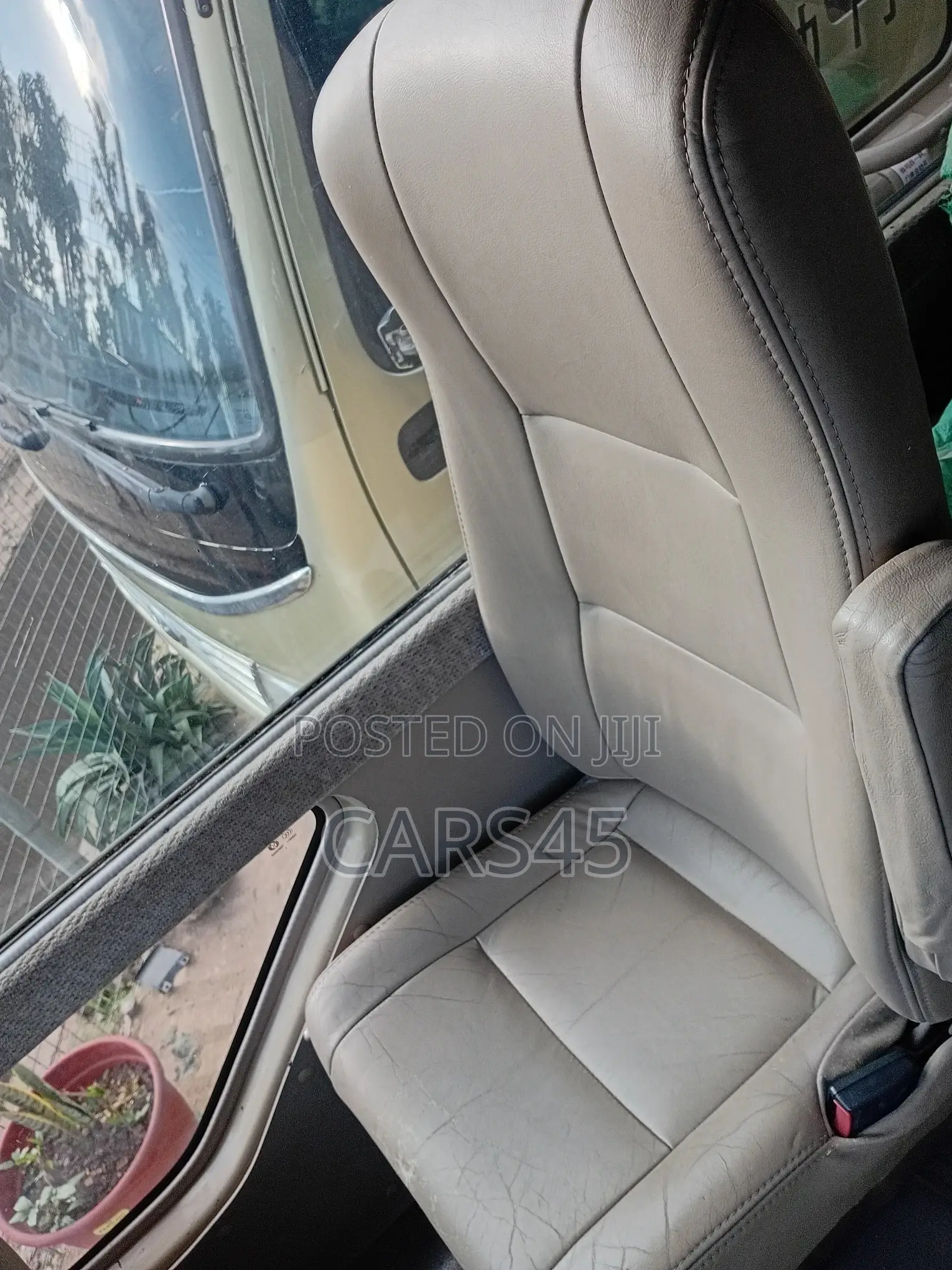 Toyota Coaster 2017 Beige