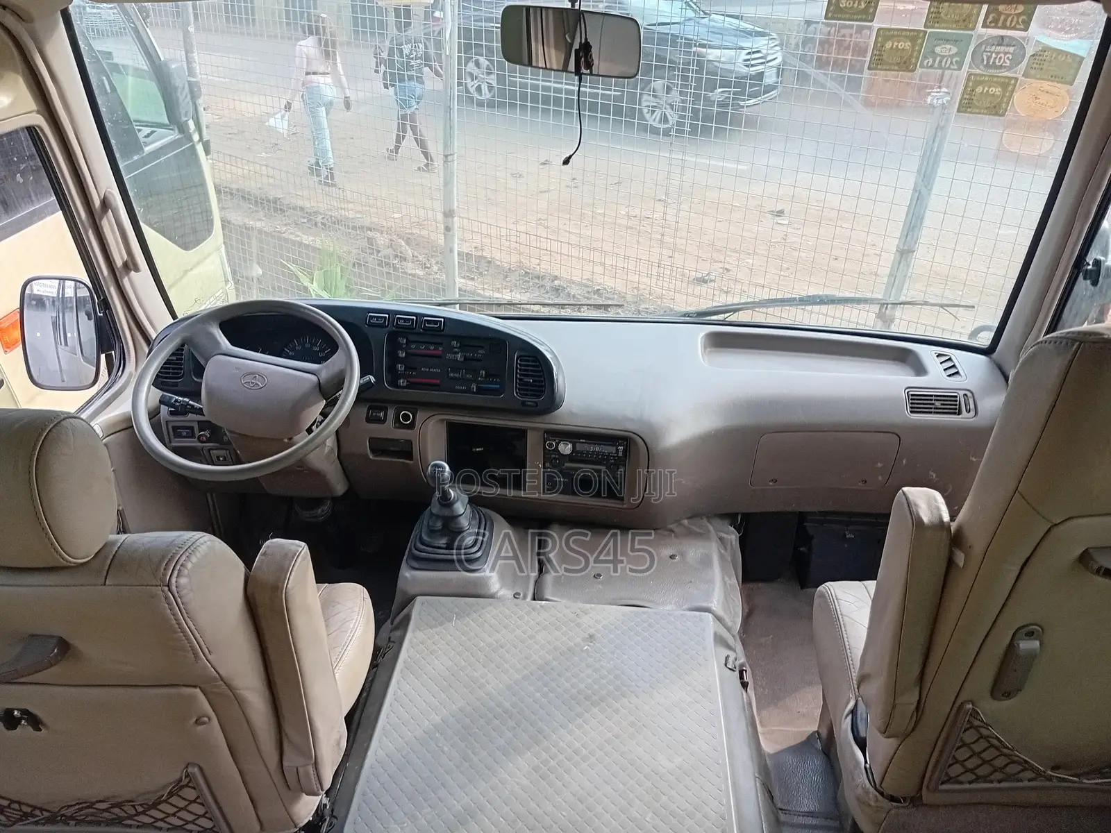 Toyota Coaster 2017 Beige