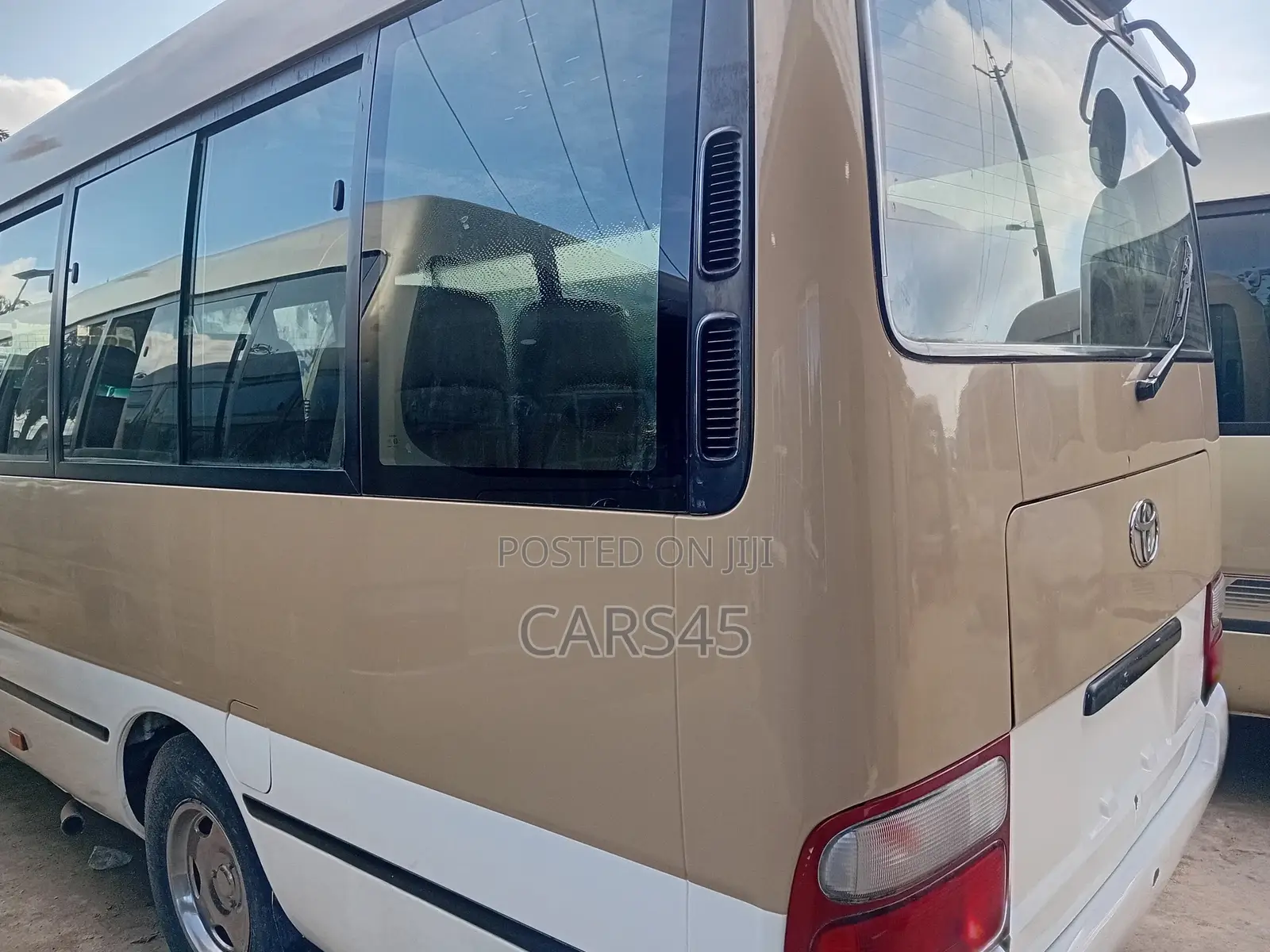 Toyota Coaster 2017 Beige