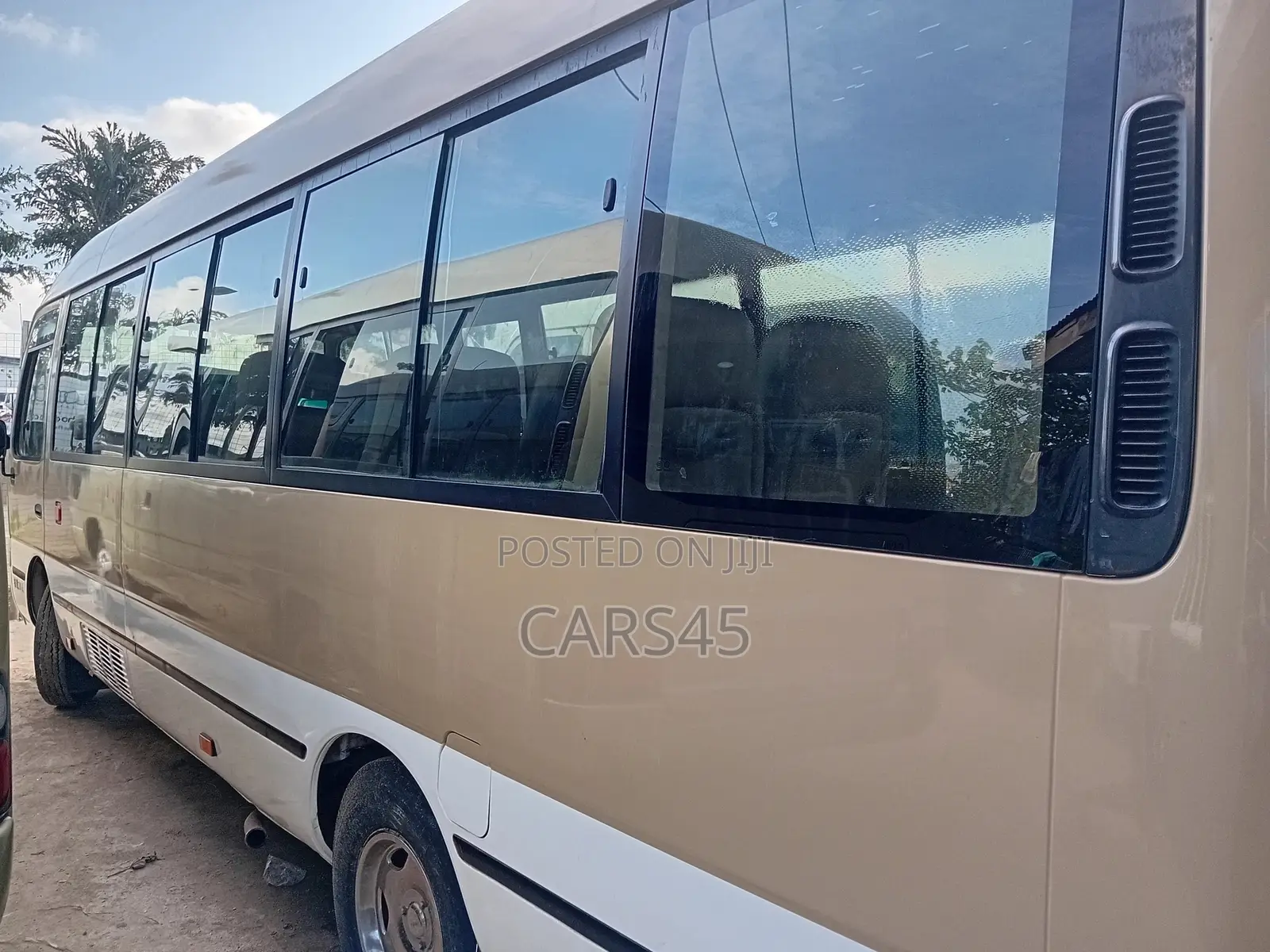 Toyota Coaster 2017 Beige