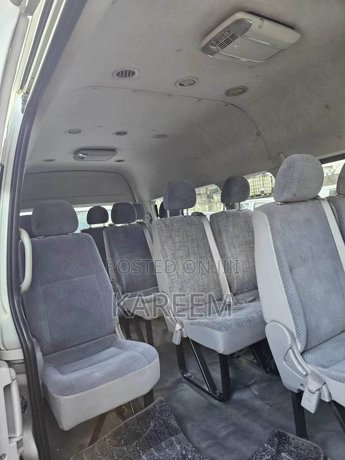 Toyota HiAce 2013 White