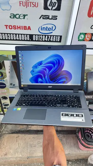 Laptop Acer Aspire 17 8GB Intel Core i5 HDD 500GB