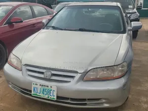 Honda Accord 2002 Silver