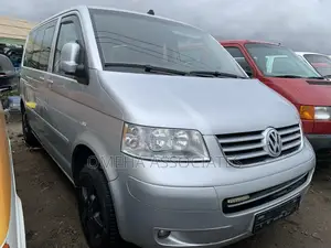 Volkswagen Transporter 2009 Silver