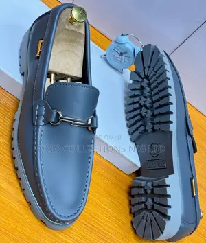 Timberland Men's Leather Shoes With Gold Buckle Detail - Fully Boxed