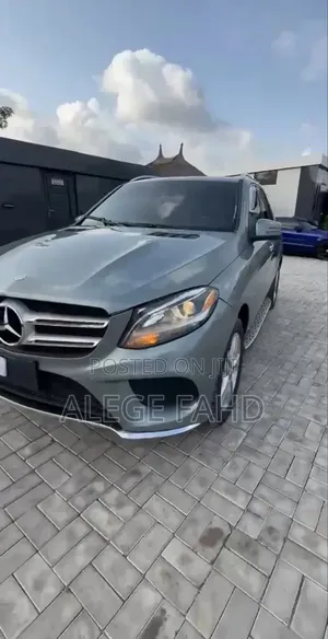 Mercedes-Benz M Class 2012 Gray